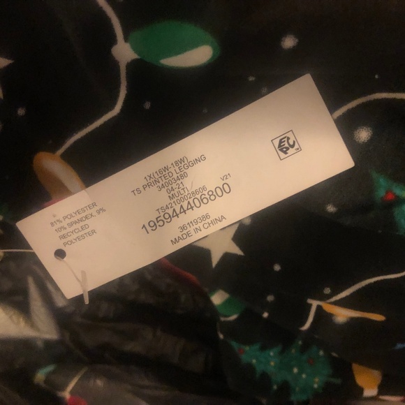 Terra and Sky Women’s Plus Size String Lights Leggings Size 1X (16W-18W) NEW - Picture 7 of 10